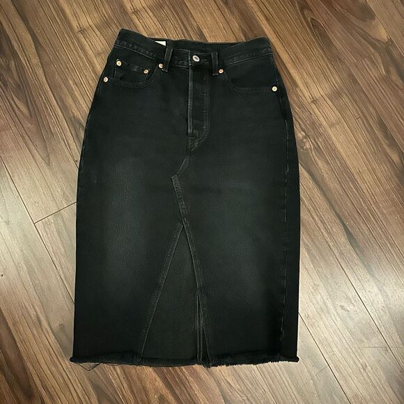 Levi’s High Rise slit skirt black 26 buttonfly - Picture 1 of 12